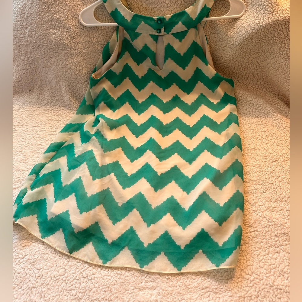 Chevron top - Picture 2 of 2